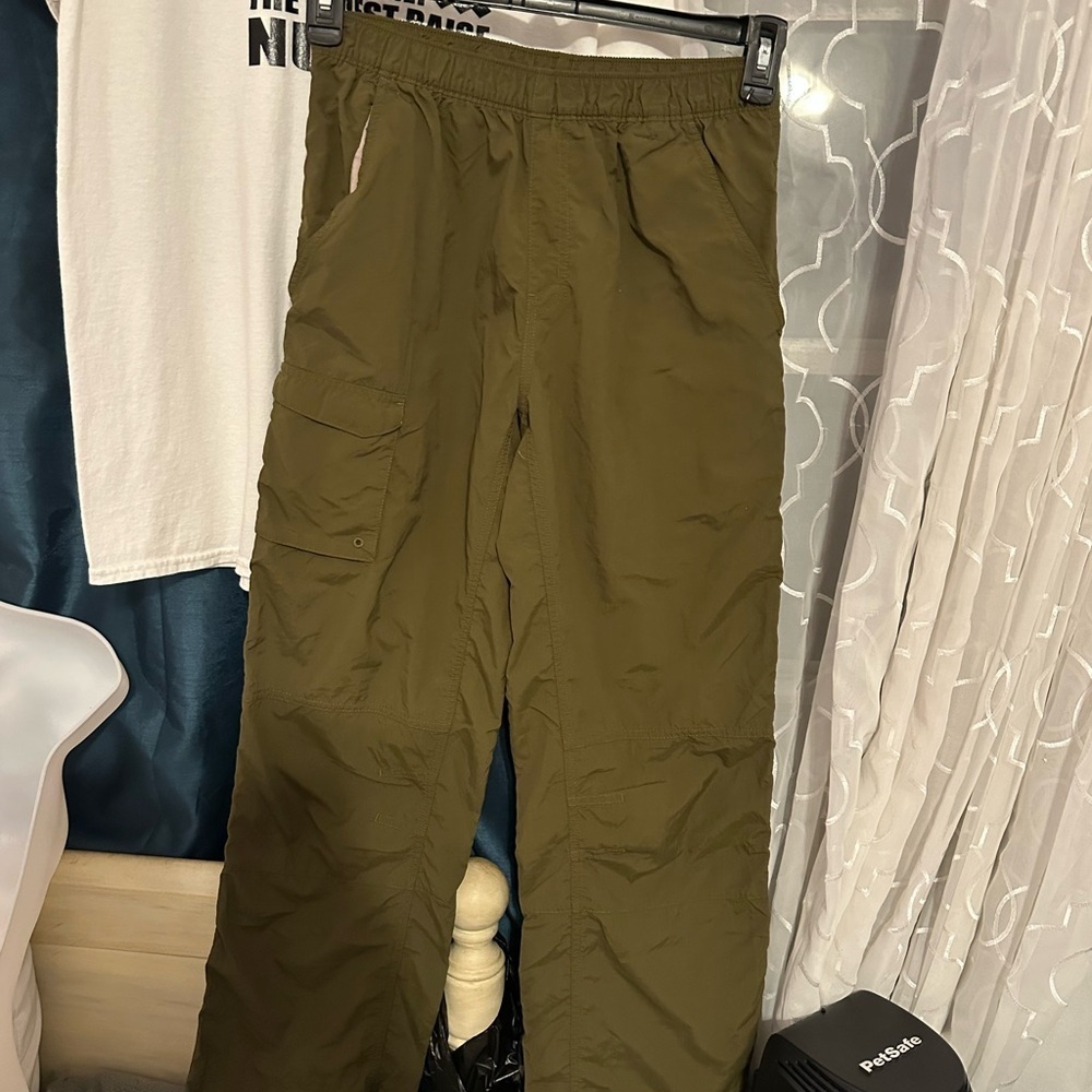 Columbia Youth xl light weight olive green Cargo/utility pants - Picture 4 of 10